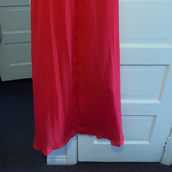 Annabelle red dress - Picture 7 of 8